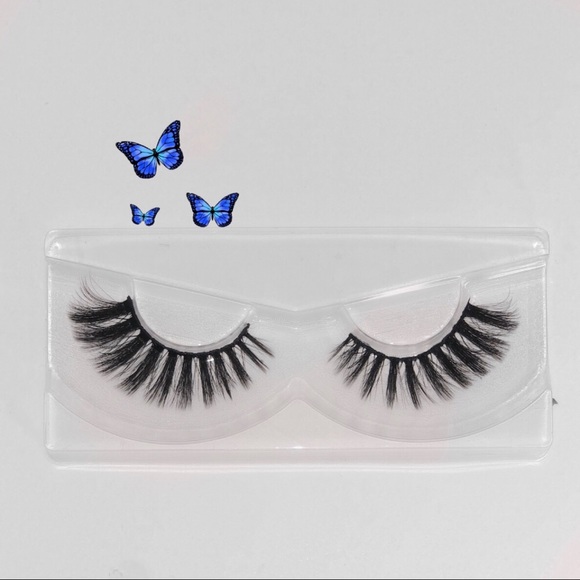 Lashes - Picture 4 of 11